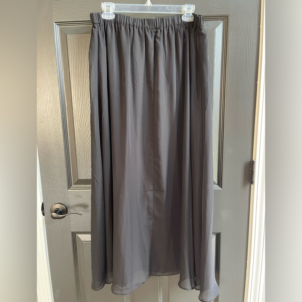 NWT OLD NAVY Black Chiffon Fully Lined Pull On Maxi Skirt Size LARGE - Picture 2 of 9